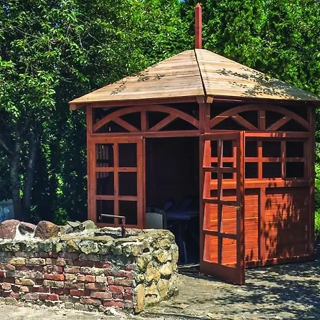 Toereki Mit Pool Case de vacanță *